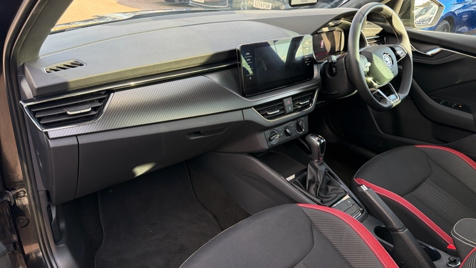 Used Skoda Kamiq 2024 for sale - 76229329: Photo 2