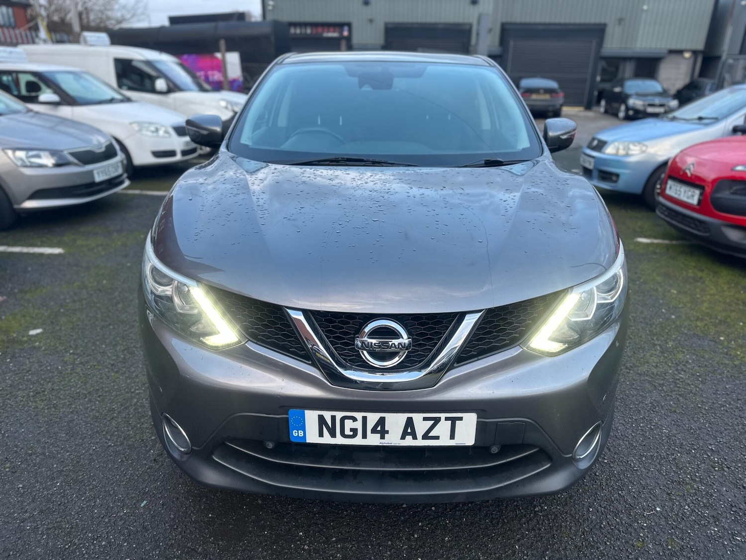Used Nissan Qashqai for sale - 77793602: Photo 2