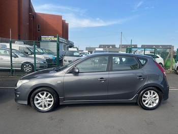 Used Hyundai i30 2011 for sale - 75600335: Photo