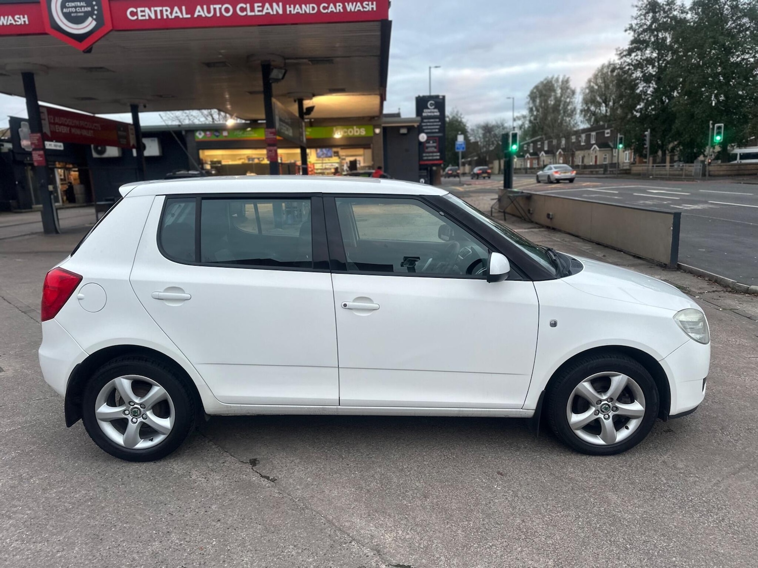 Used Skoda Fabia 2010 for sale - 77605052: Photo 28