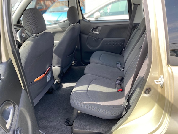 Used Toyota Yaris Verso 2004 for sale - 76314531: Photo 21