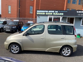 Used Toyota Yaris Verso 2004 for sale - 76314531: Photo