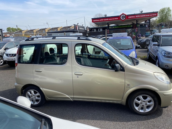 Used Toyota Yaris Verso 2004 for sale - 76314531: Photo 6