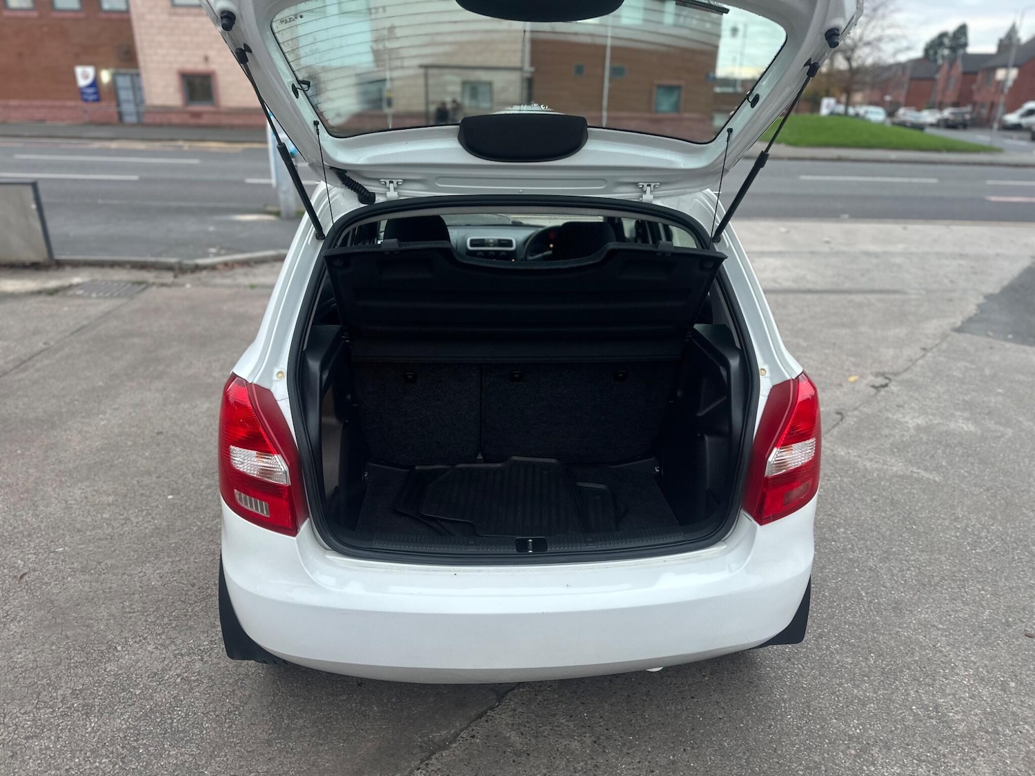 Used Skoda Fabia 2010 for sale - 76371583: Photo 32