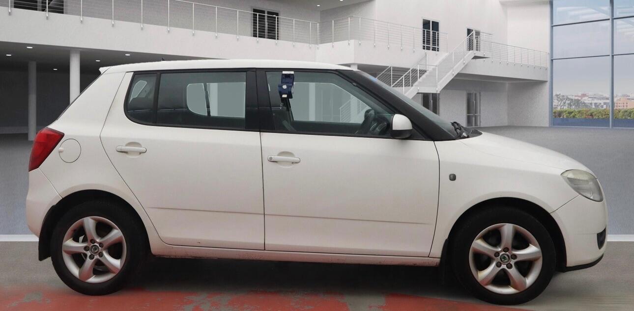 Used Skoda Fabia 2010 for sale - 76371583: Photo 4