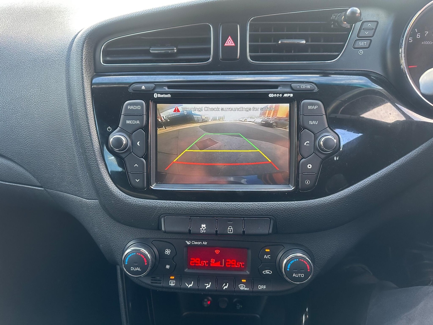 Used Kia Ceed 2014 for sale - 76336239: Photo 38