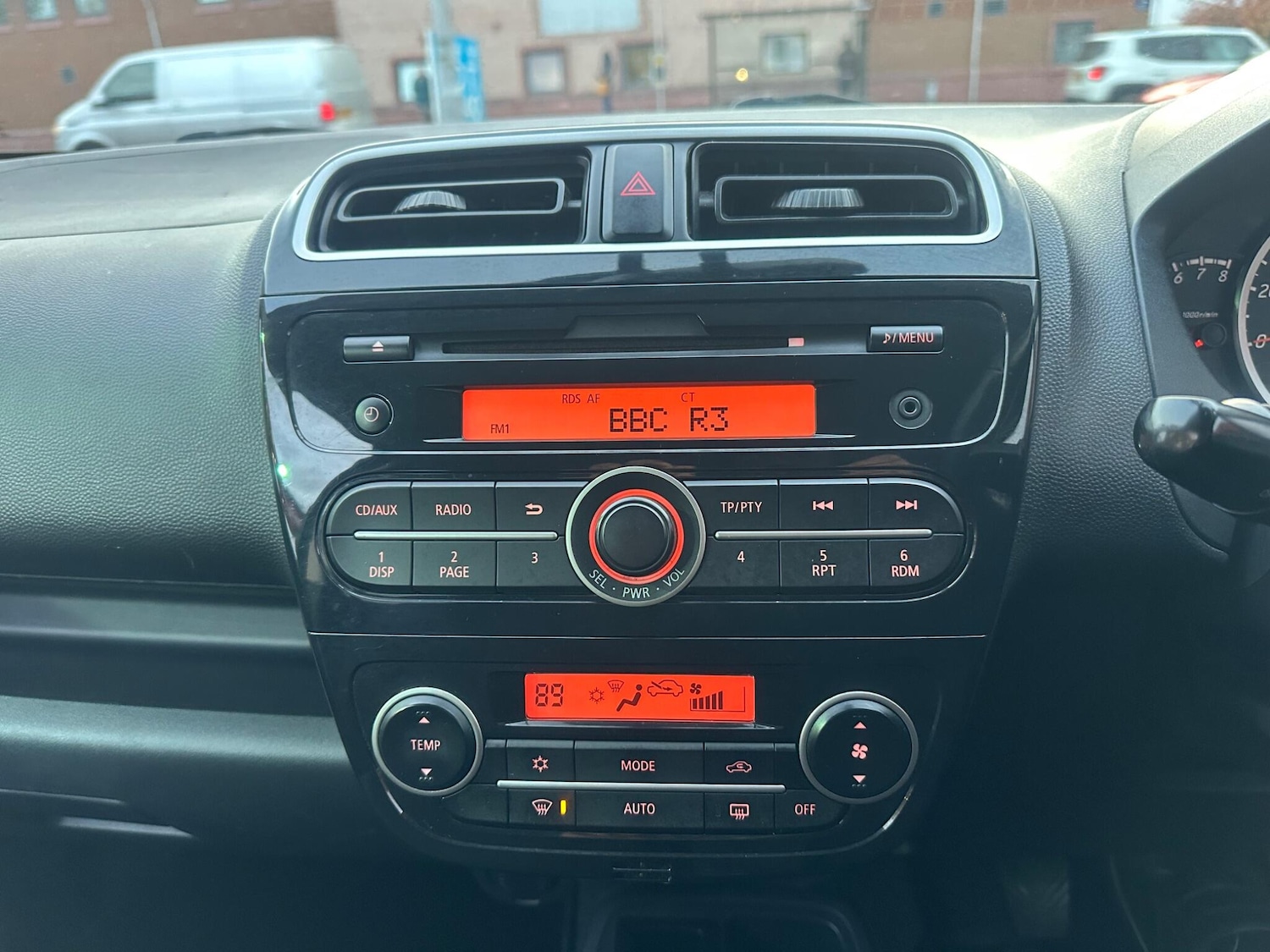 Used Mitsubishi Mirage 2013 for sale - 76993177: Photo 28