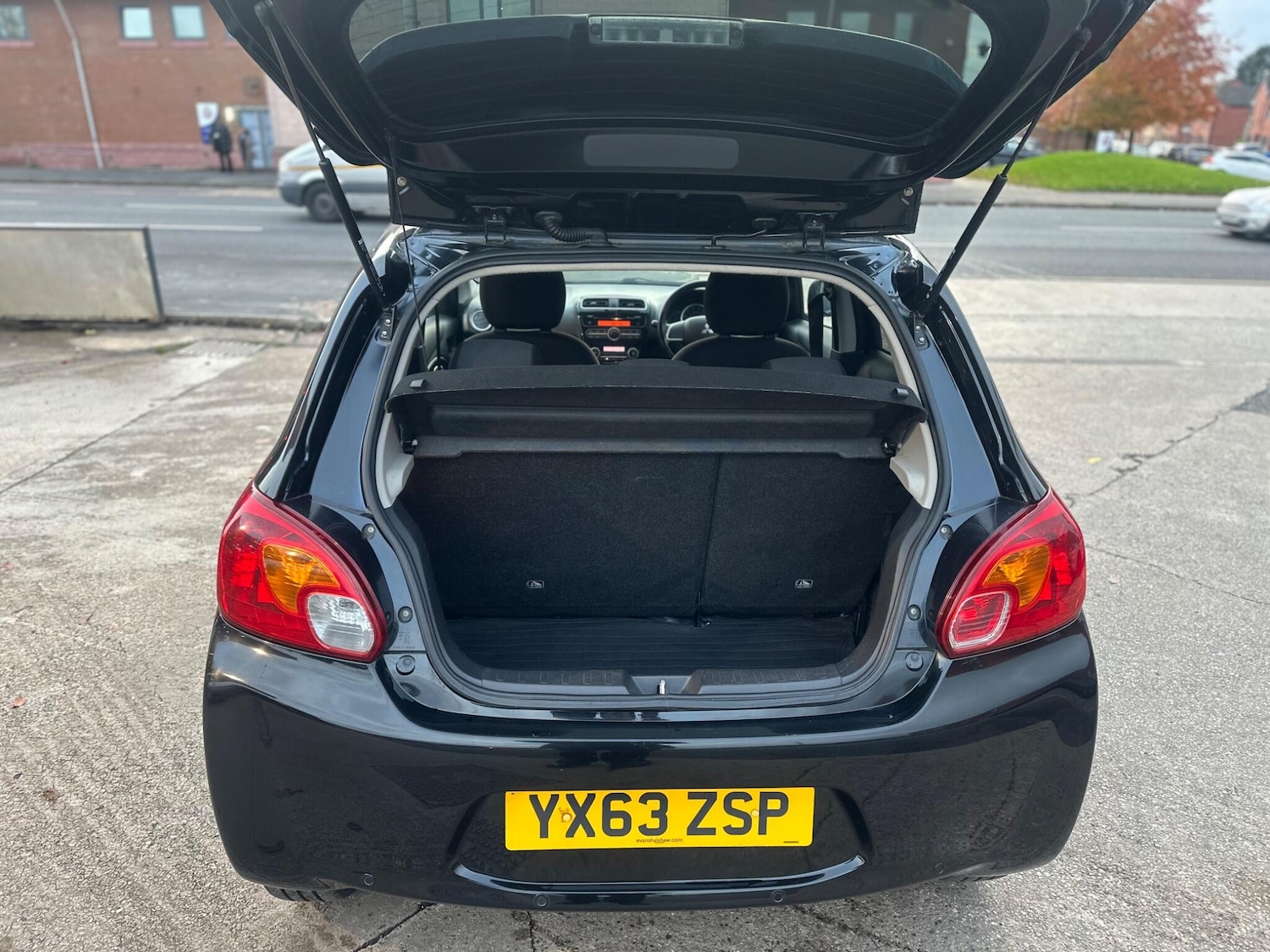 Used Mitsubishi Mirage 2013 for sale - 76993177: Photo 48