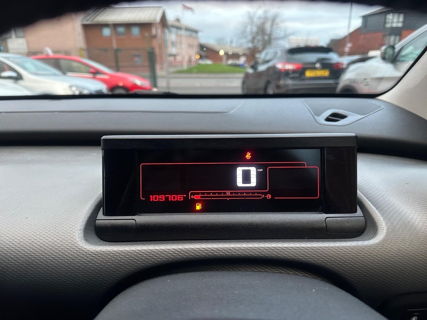 Used Citroen C4 Cactus 2015 for sale - 77605045: Photo 12