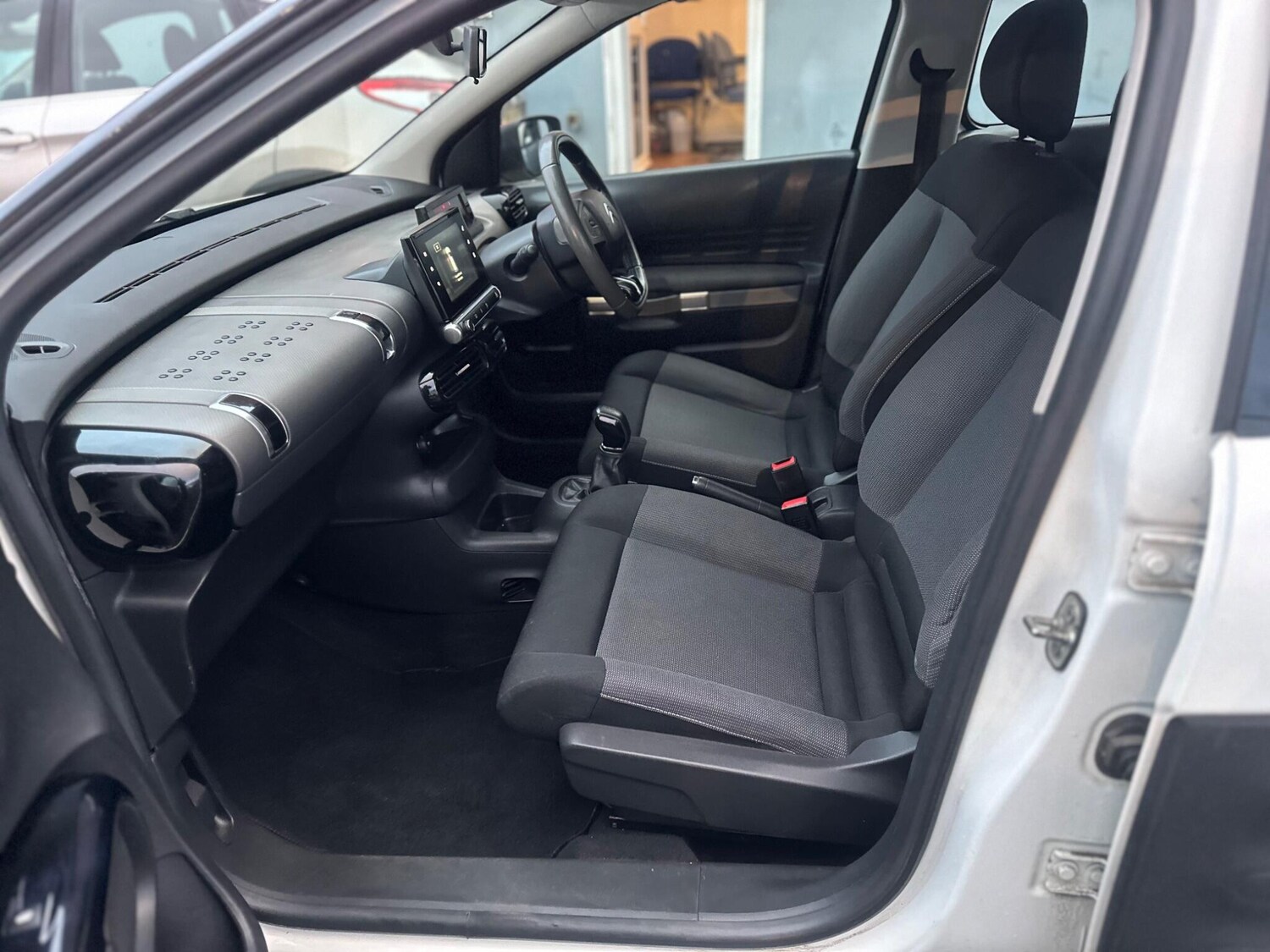 Used Citroen C4 Cactus 2015 for sale - 77605045: Photo 15