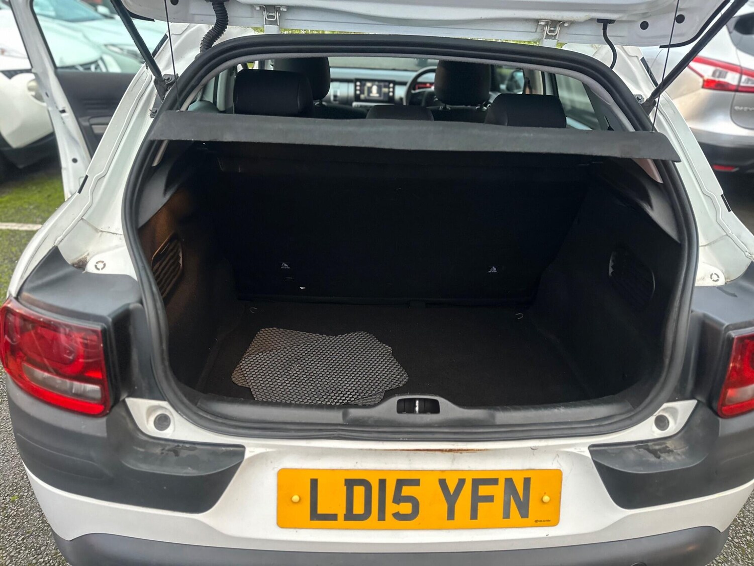 Used Citroen C4 Cactus 2015 for sale - 77605045: Photo 25