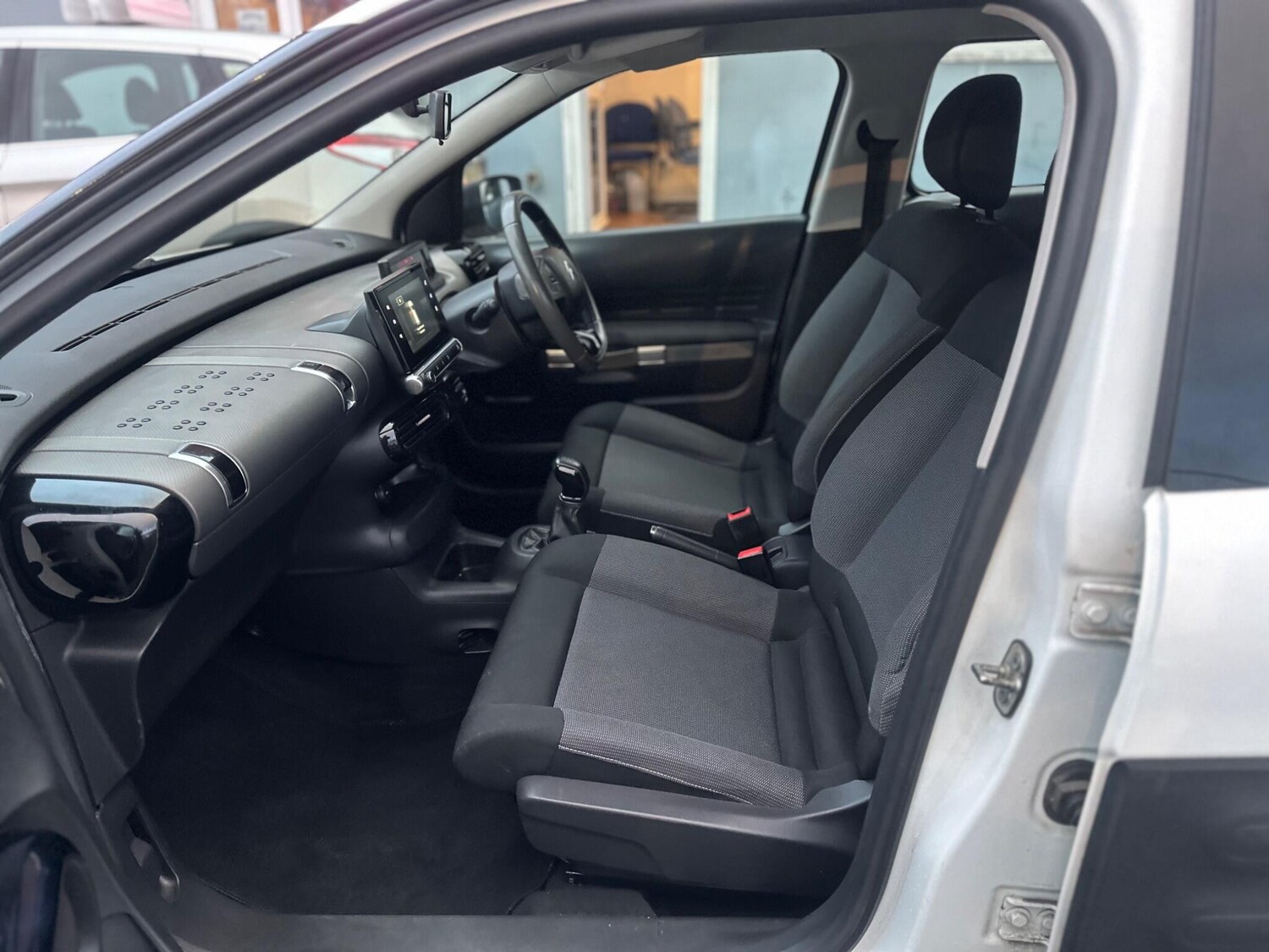 Used Citroen C4 Cactus 2015 for sale - 77605045: Photo 9