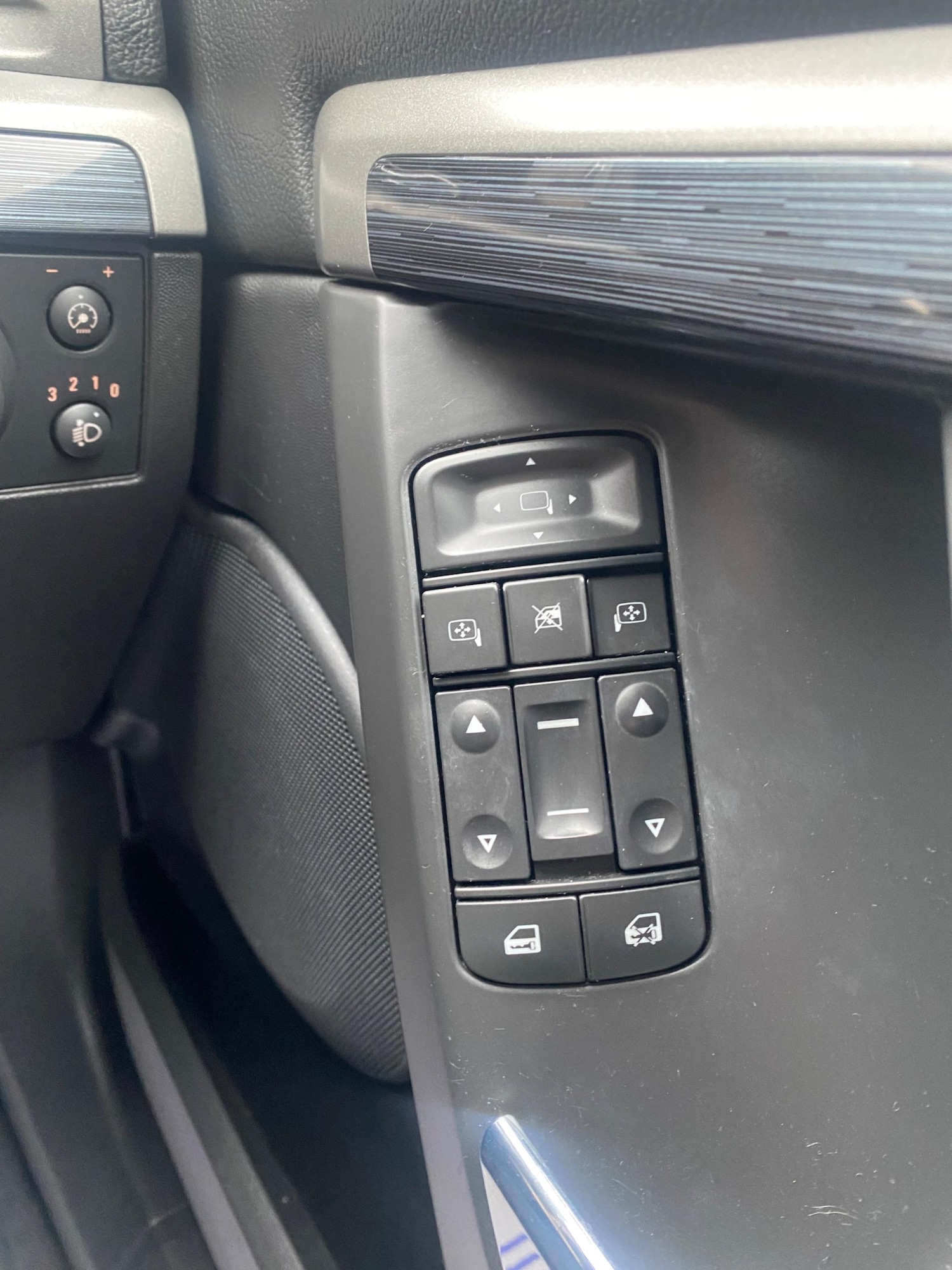 Vehicle 33