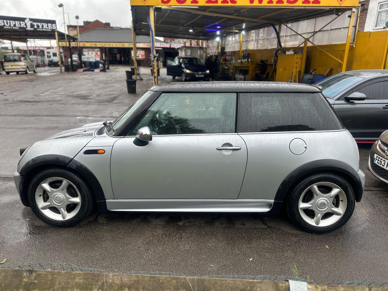 Used MINI Hatch 2004 for sale - 76431879: Photo 6