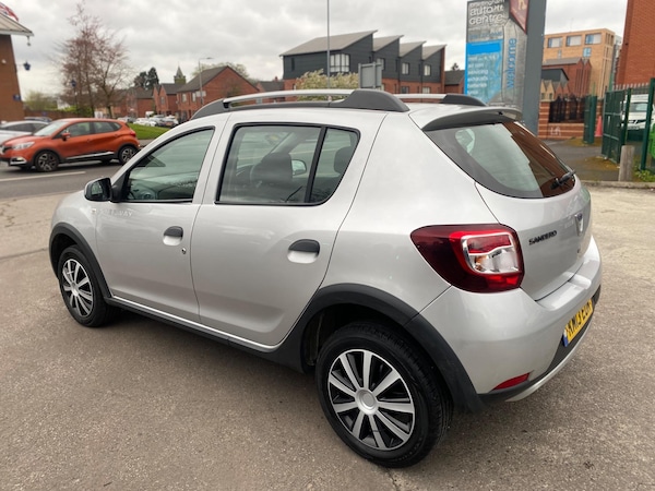 Used Dacia Sandero Stepway 2013 for sale - 74596187: Photo 15