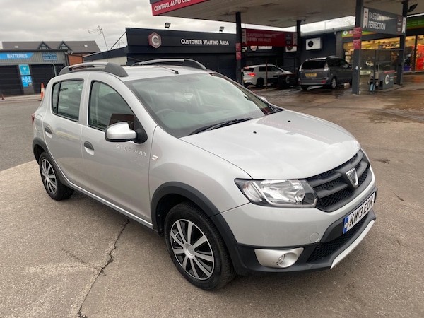Used Dacia Sandero Stepway 2013 for sale - 74596187: Photo 18