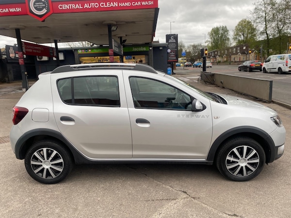 Used Dacia Sandero Stepway 2013 for sale - 74596187: Photo 20