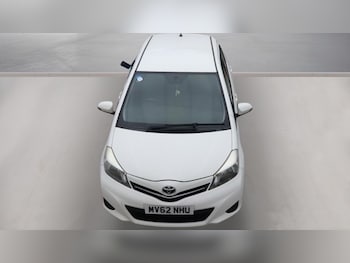 Used Toyota Yaris 2012 for sale - 78342234: Photo