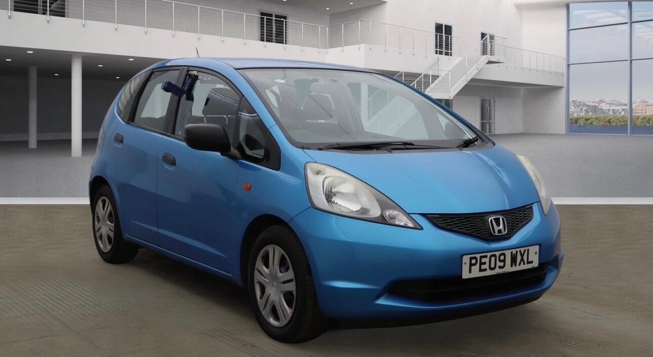 Used Honda Jazz 2009 for sale - 77957719: Photo 2