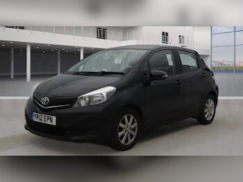 Used Toyota Yaris 2012 for sale - 77670943: Photo