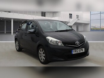 Used Toyota Yaris 2012 for sale - 77670943: Photo