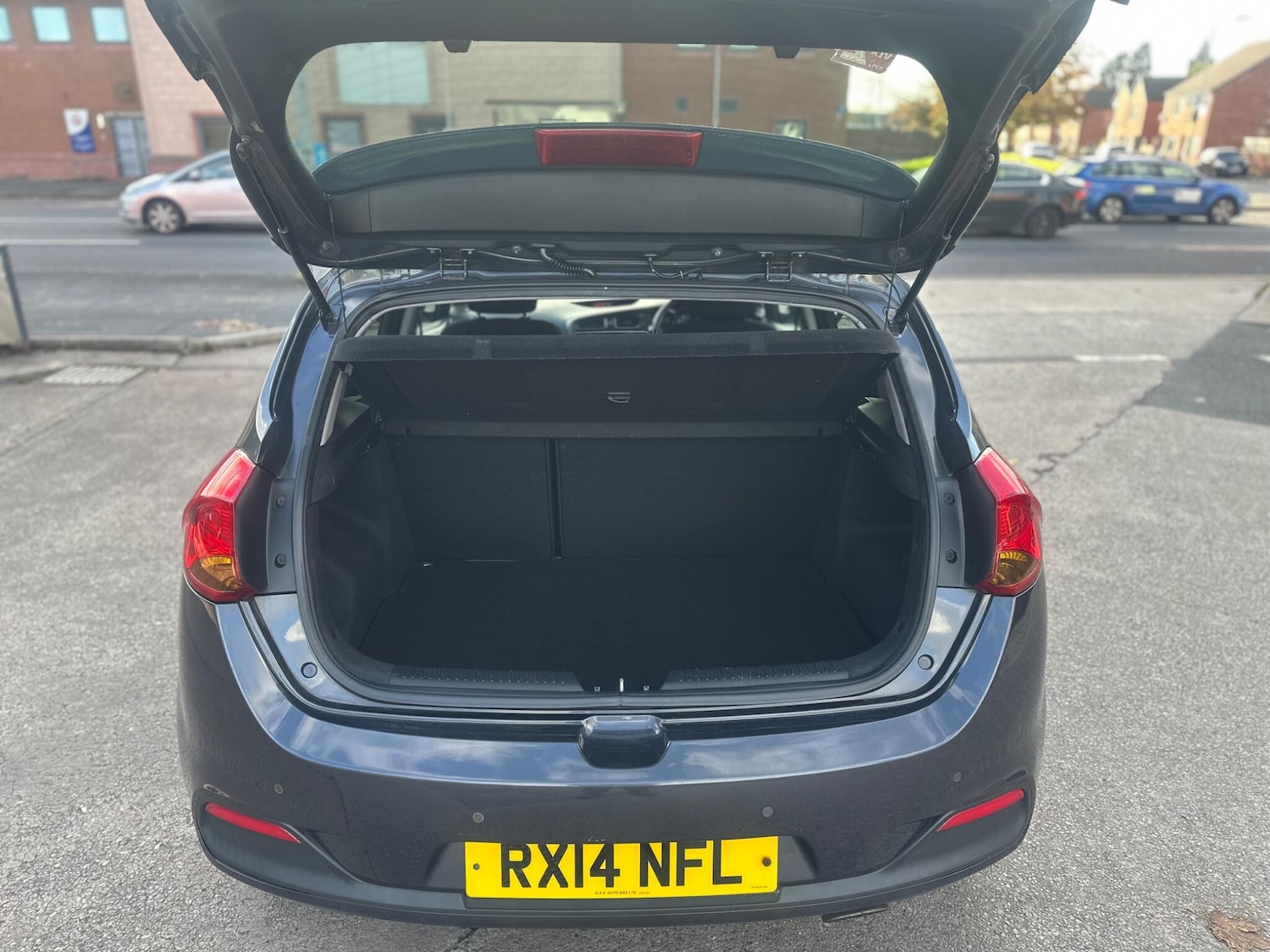 Used Kia Ceed 2014 for sale - 76991963: Photo 42