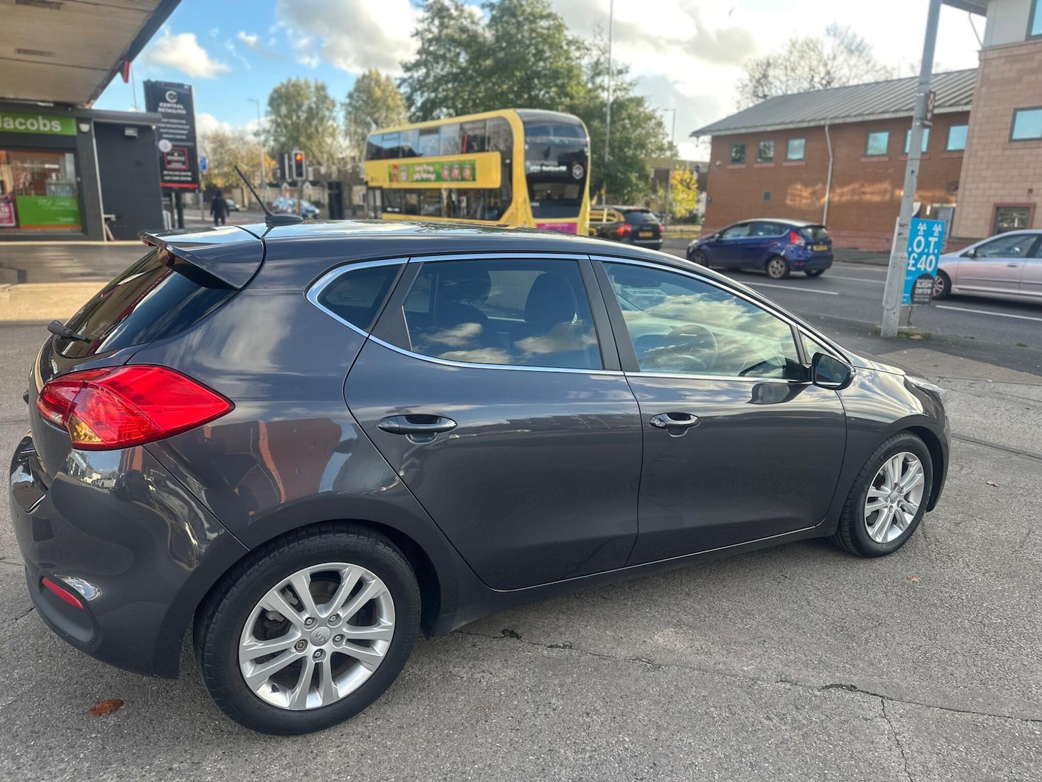 Used Kia Ceed 2014 for sale - 76991963: Photo 8