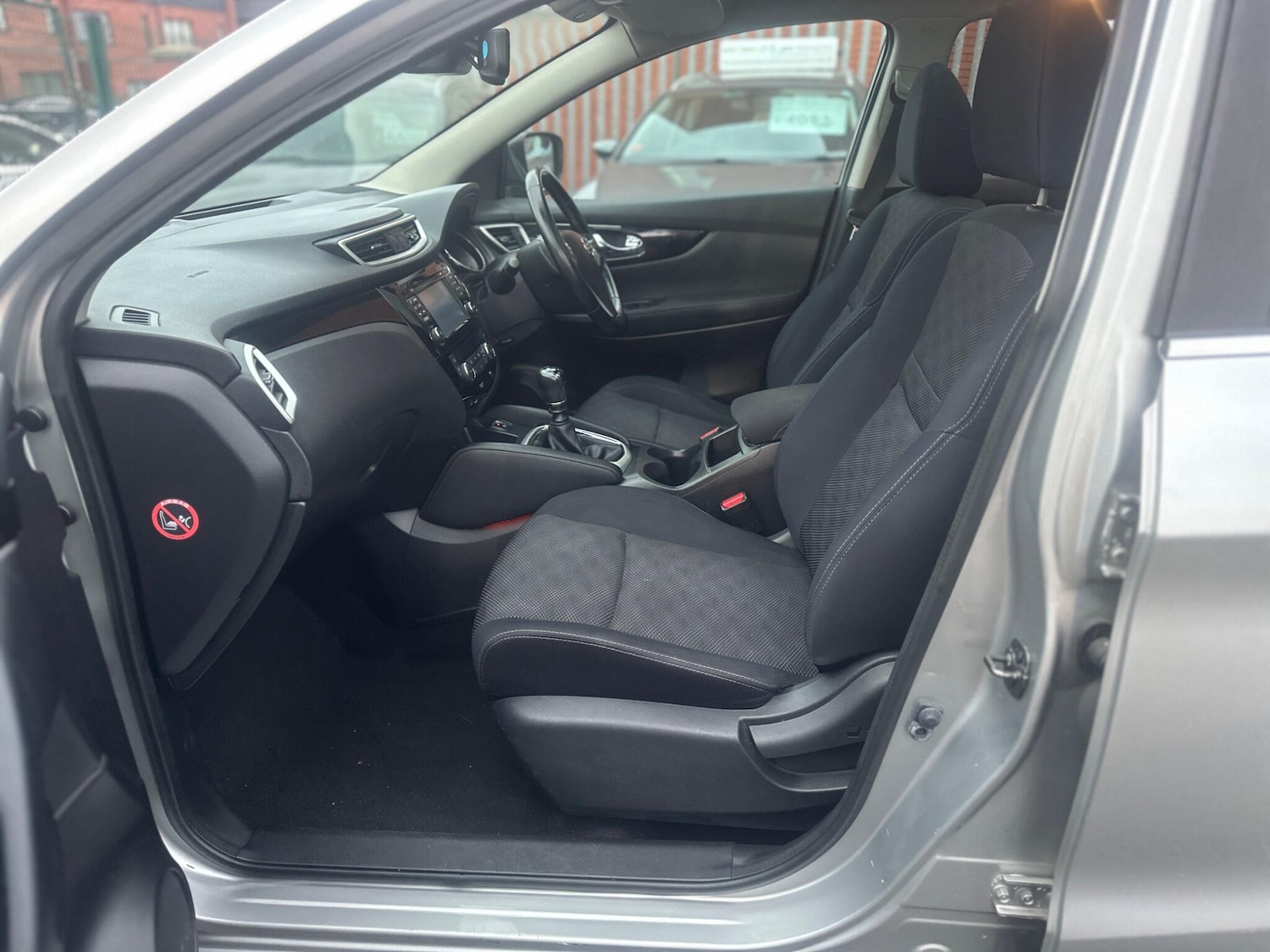 Used Nissan Qashqai for sale - 77671332: Photo 33