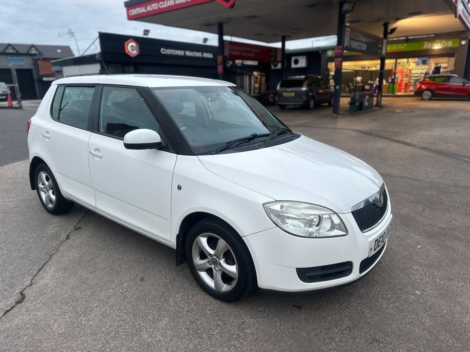 Used Skoda Fabia 2010 for sale - 76993354: Photo 2