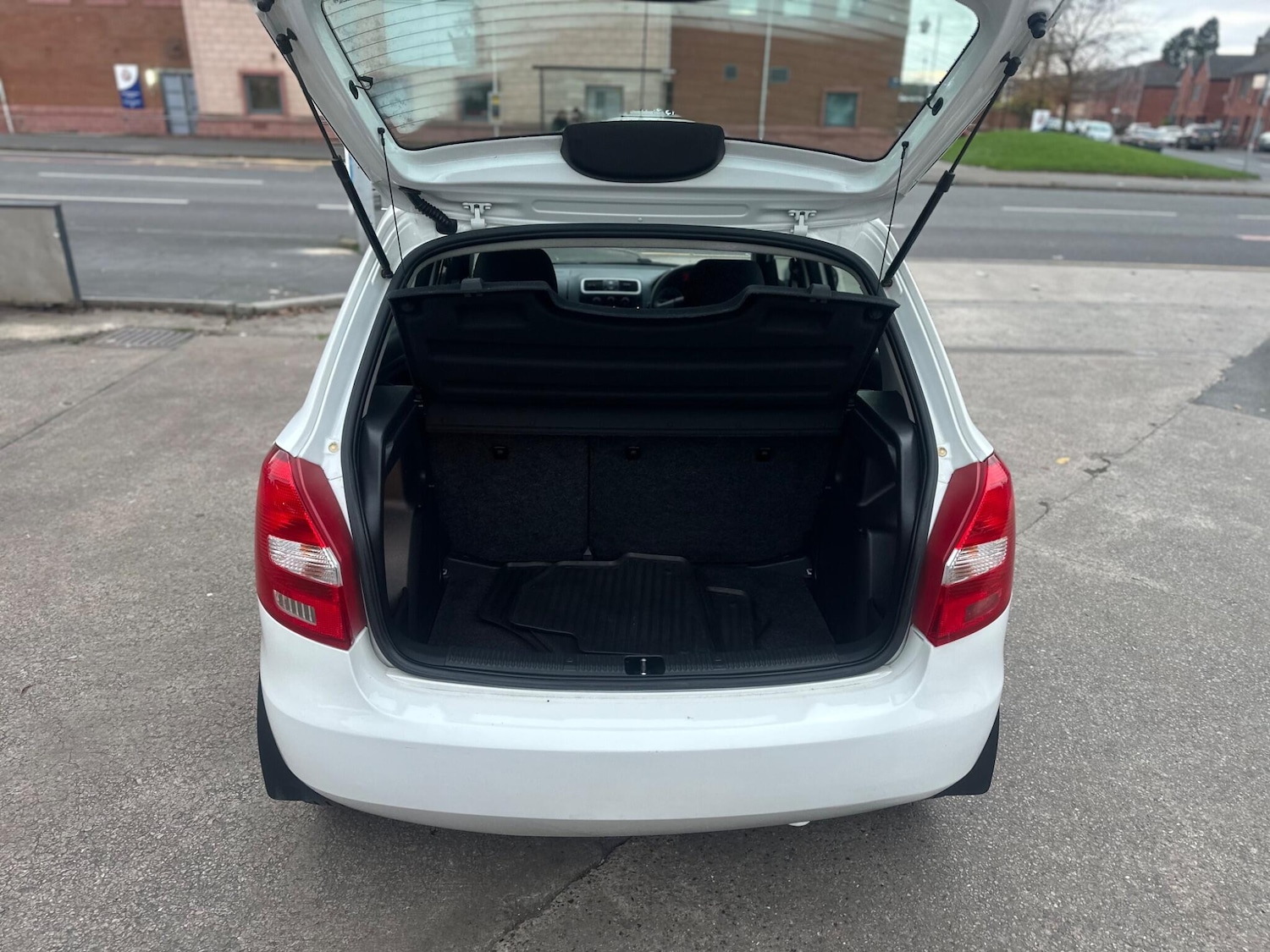 Used Skoda Fabia 2010 for sale - 76993354: Photo 33