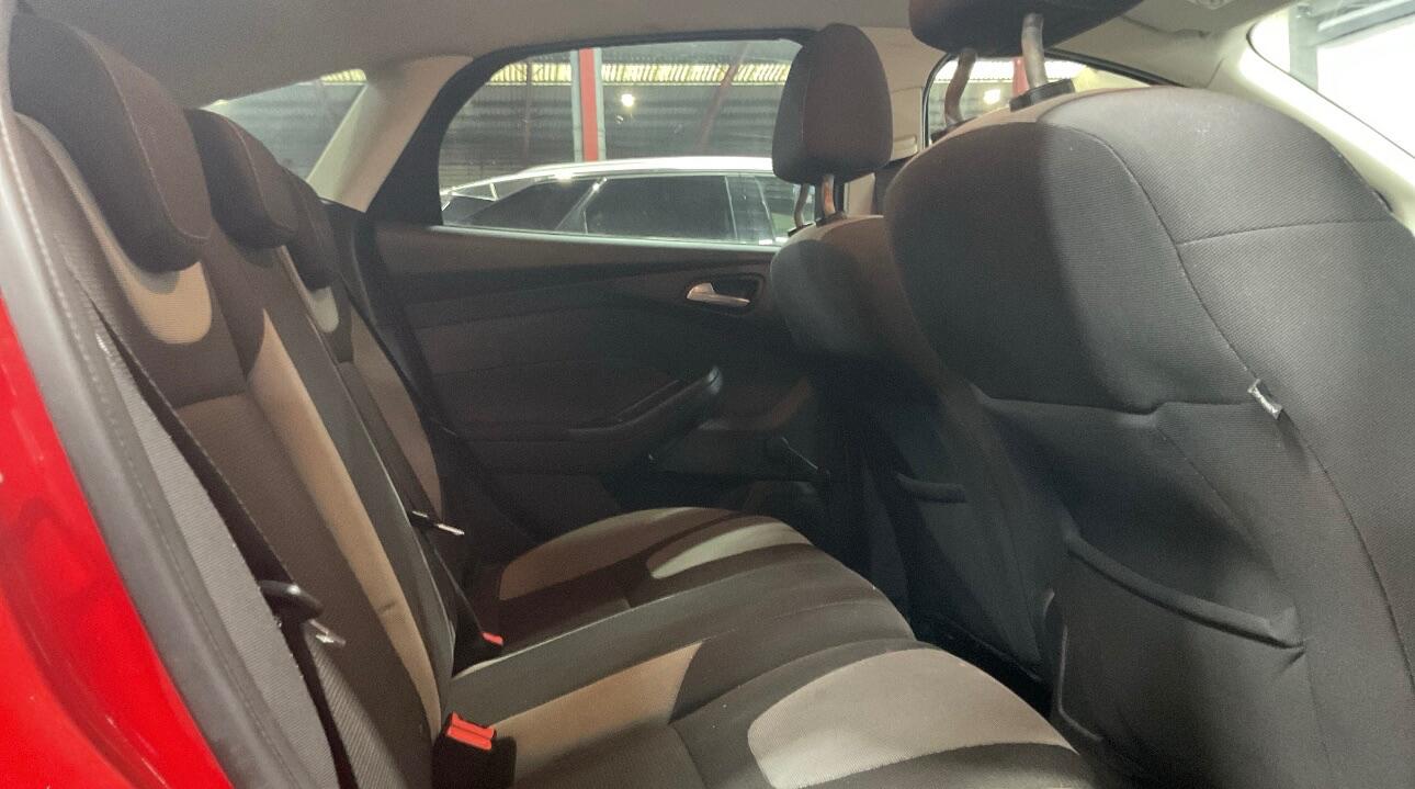 Used Ford Focus 2014 for sale - 76666653: Photo 7