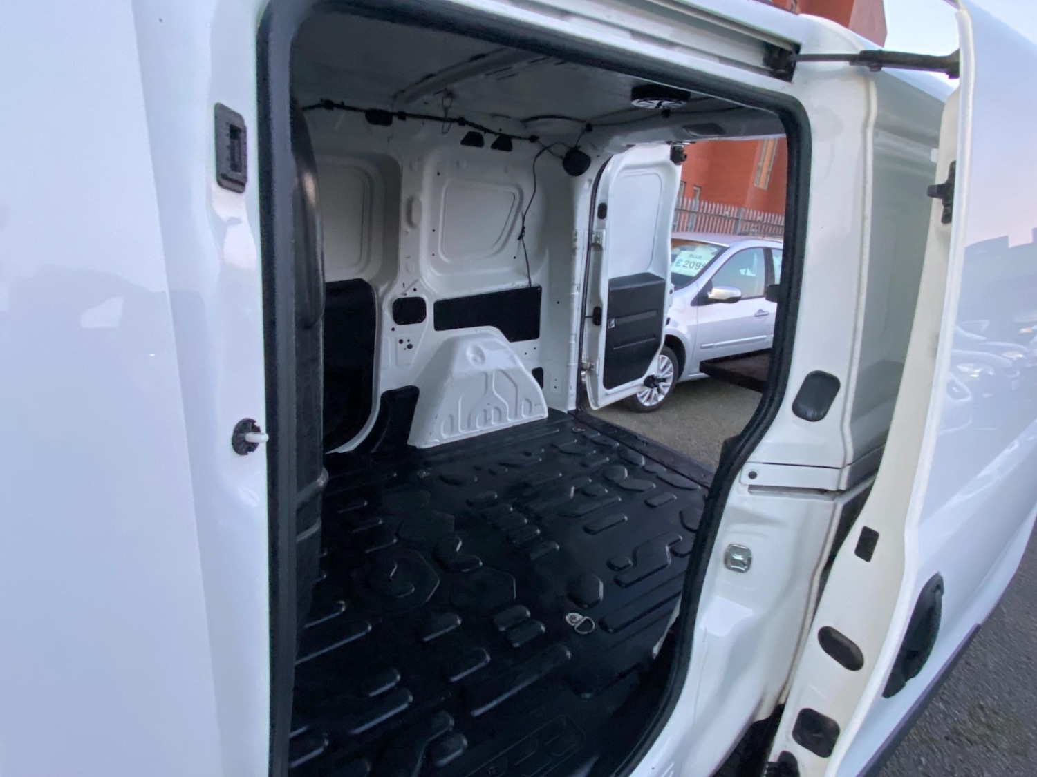 Used Fiat Doblo for sale - 76523275: Photo 24