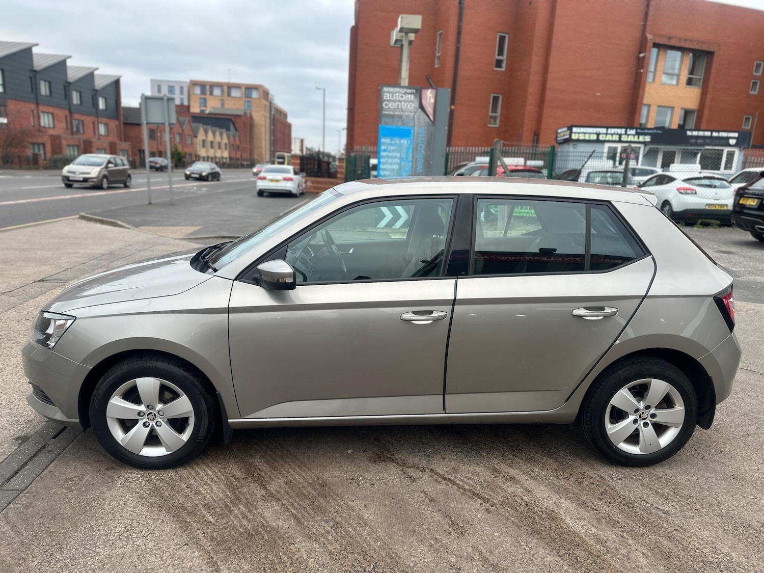 Used Skoda Fabia 2015 for sale - 77067295: Photo 3