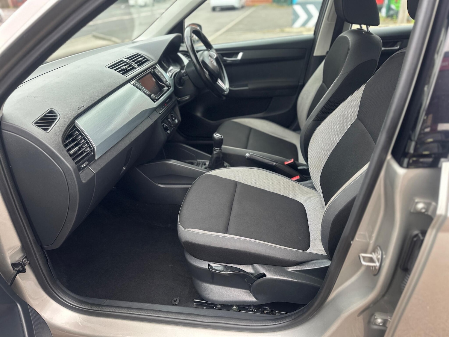 Used Skoda Fabia 2015 for sale - 77067295: Photo 44