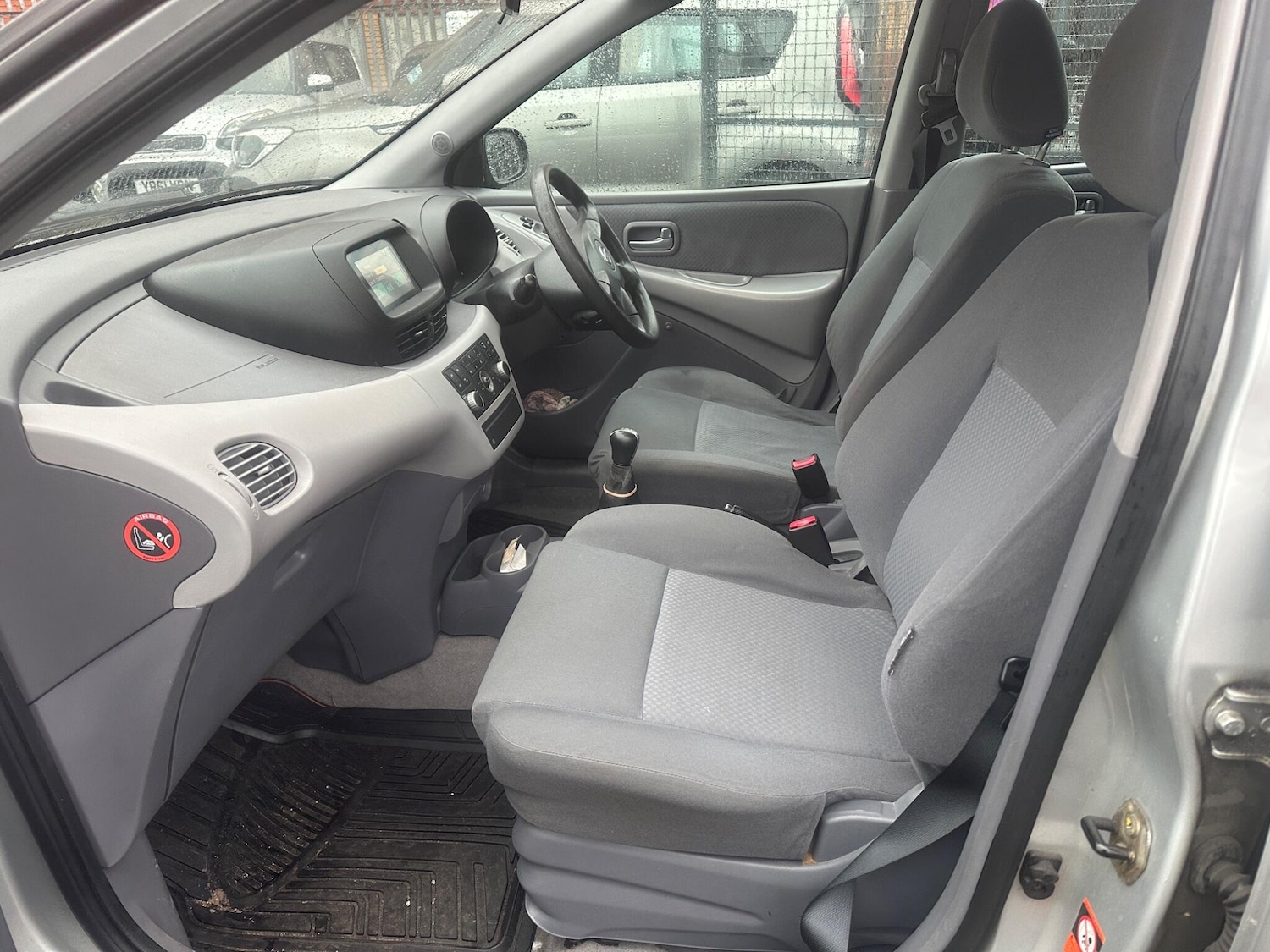 Used Nissan Almera Tino 2004 for sale - 77695860: Photo 8