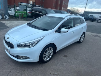 Used Kia Ceed 2014 for sale - 77993290: Photo