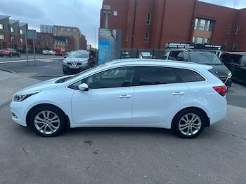 Used Kia Ceed 2014 for sale - 77993290: Photo