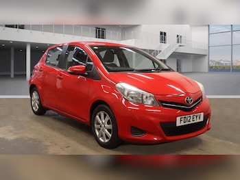 Used Toyota Yaris 2012 for sale - 76484359: Photo