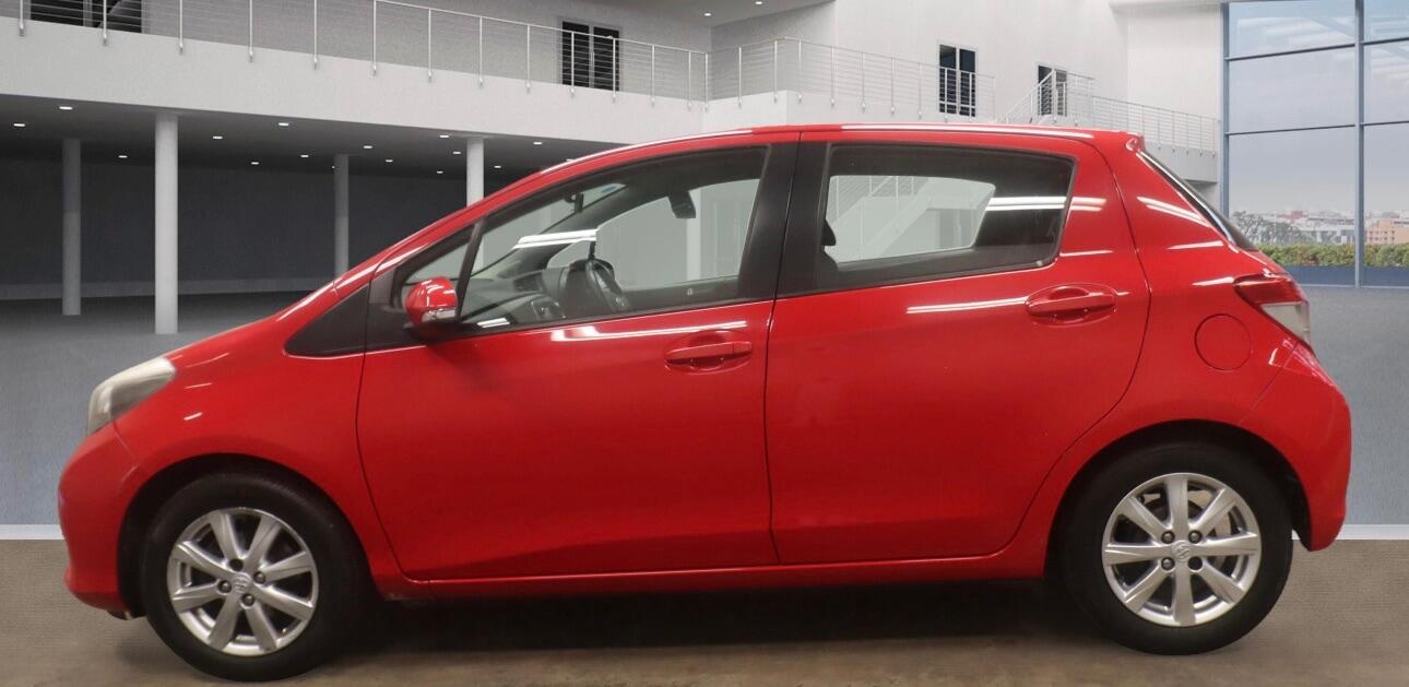 Used Toyota Yaris 2012 for sale - 76484359: Photo 3