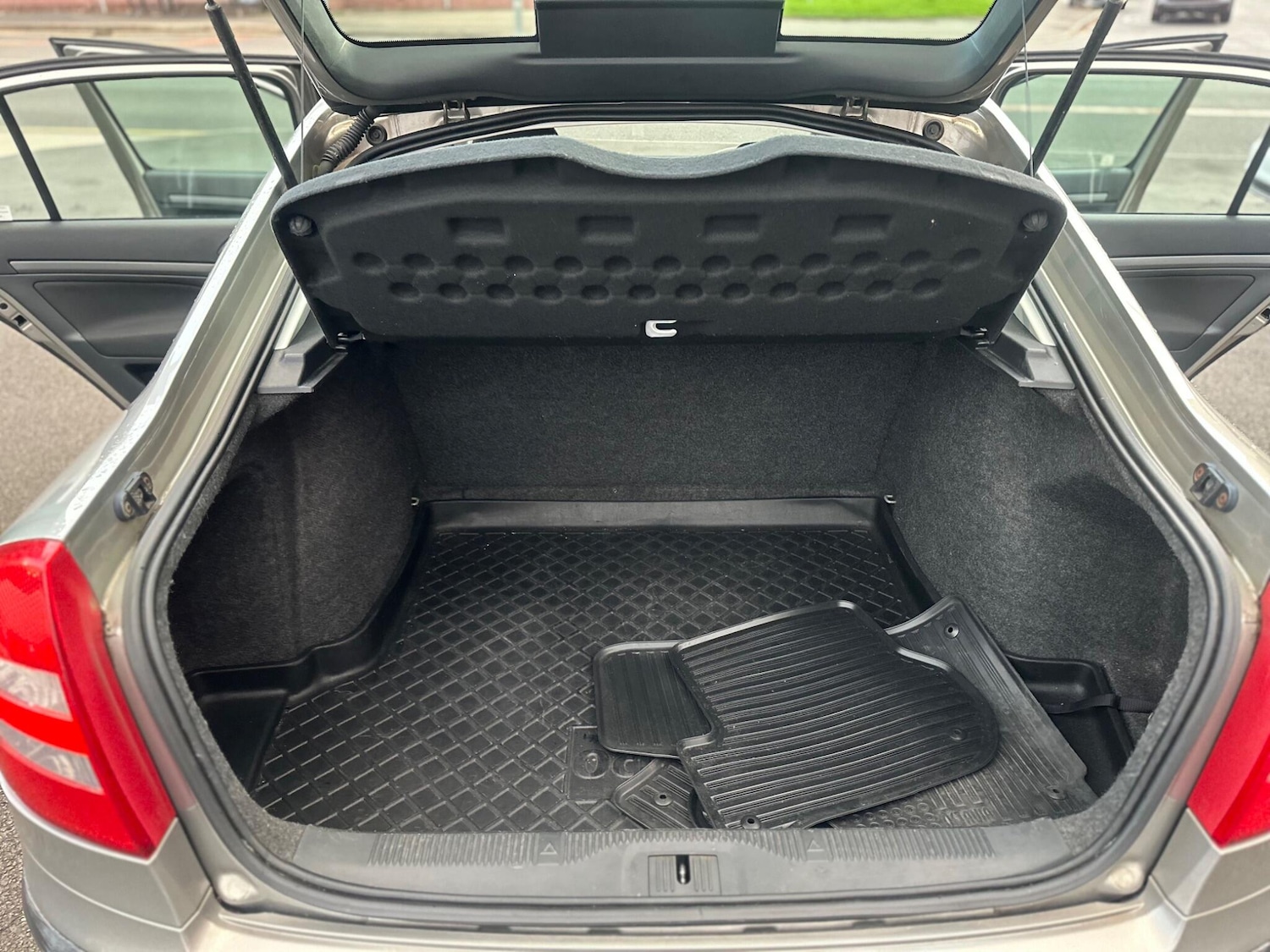 Used Skoda Octavia 2008 for sale - 76200470: Photo 32