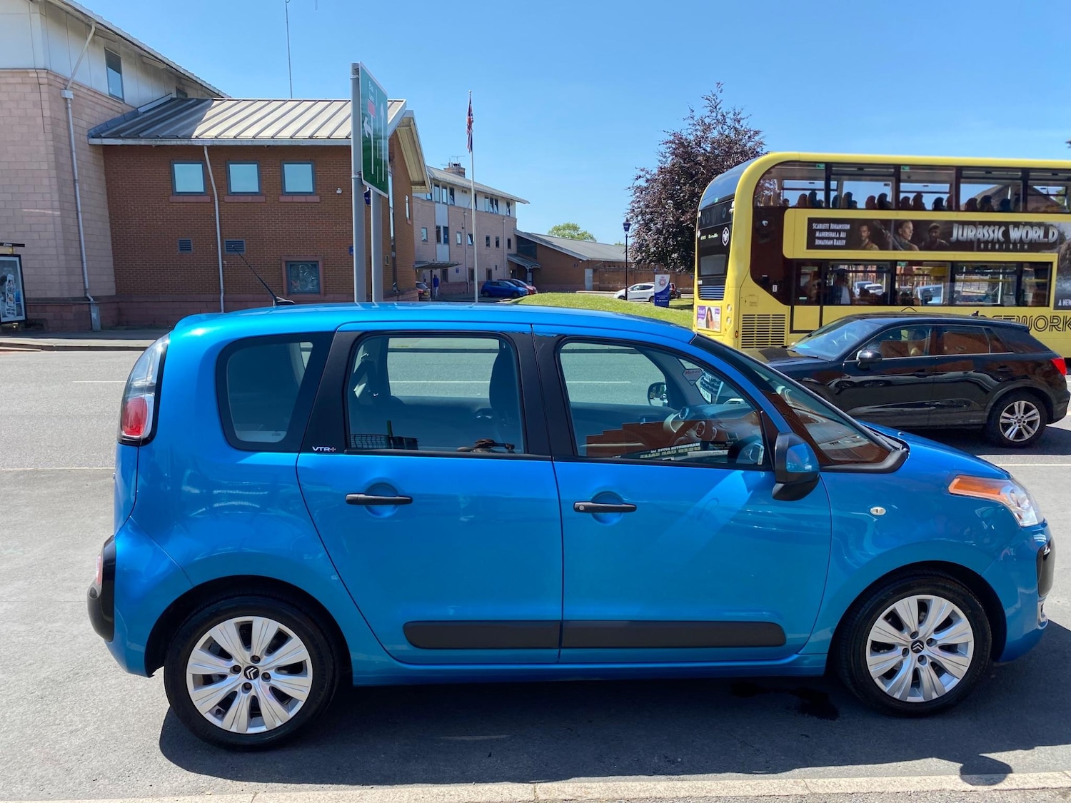Vehicle 21