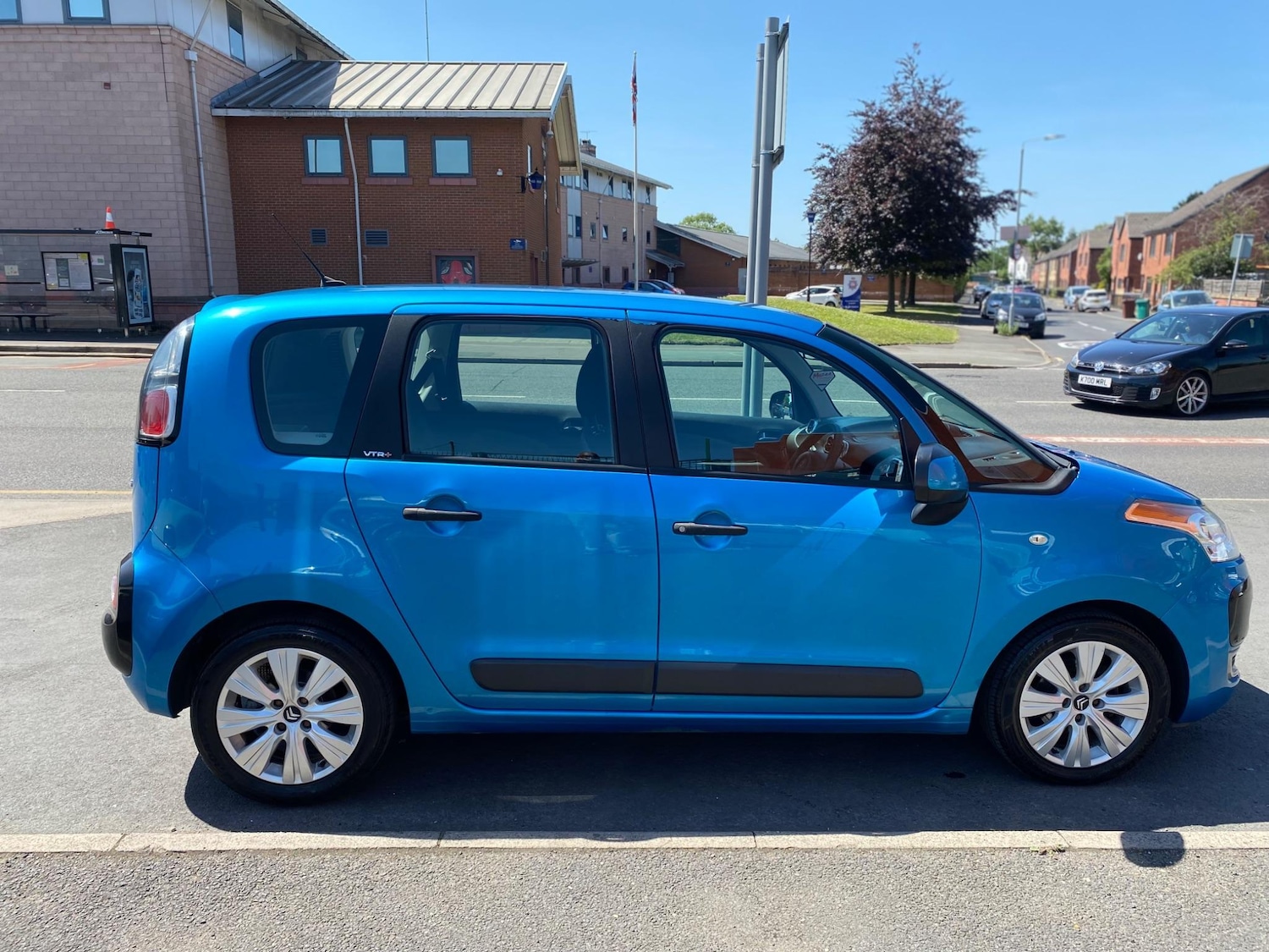 Vehicle 27