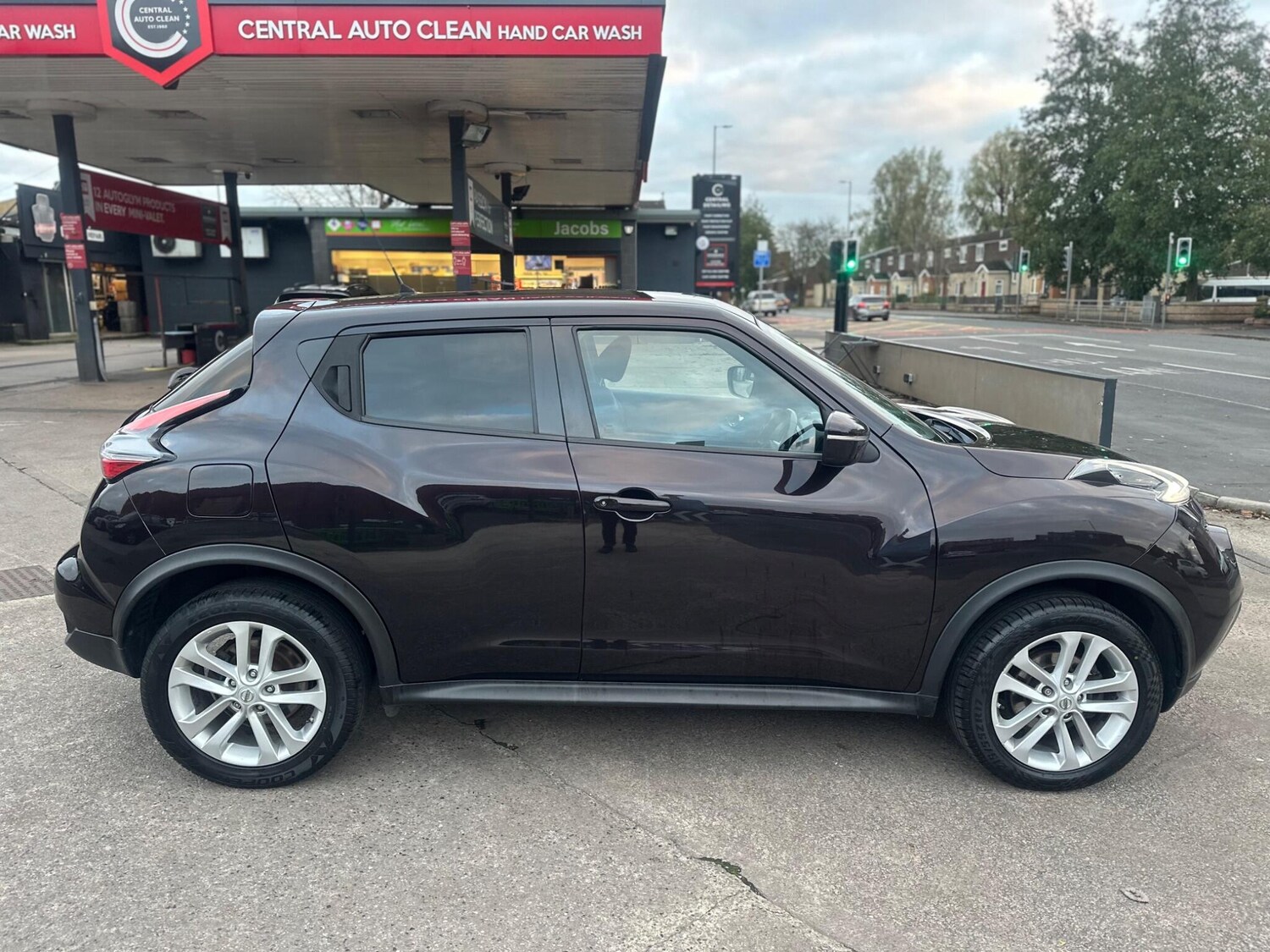Used Nissan Juke 2015 for sale - 76666661: Photo 24
