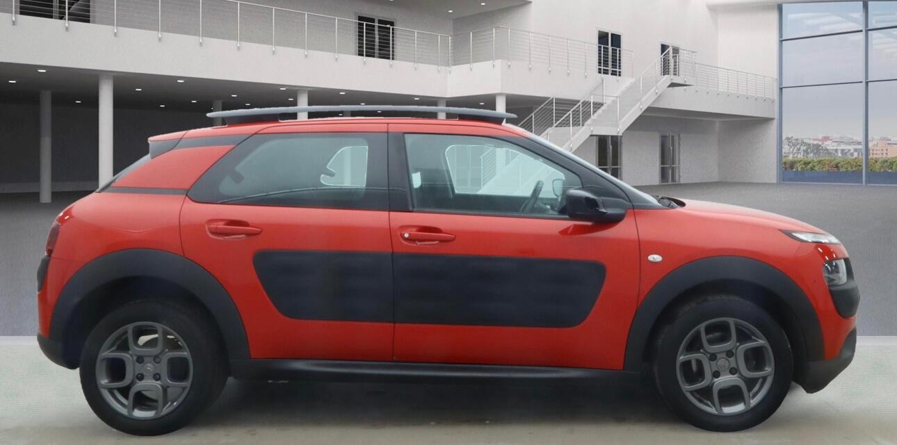 Used Citroen C4 Cactus 2015 for sale - 76441209: Photo 4