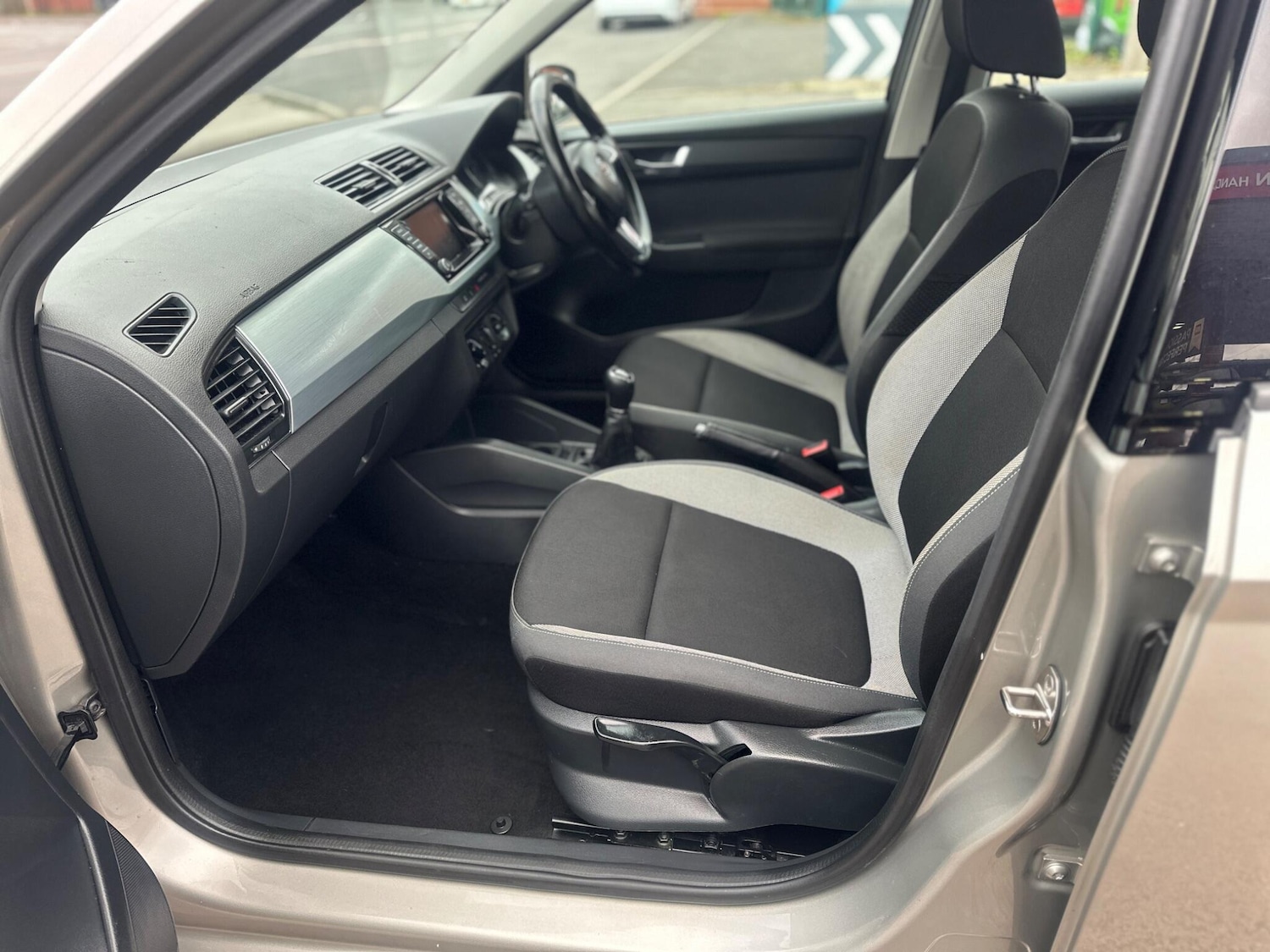 Used Skoda Fabia 2015 for sale - 77605042: Photo 10