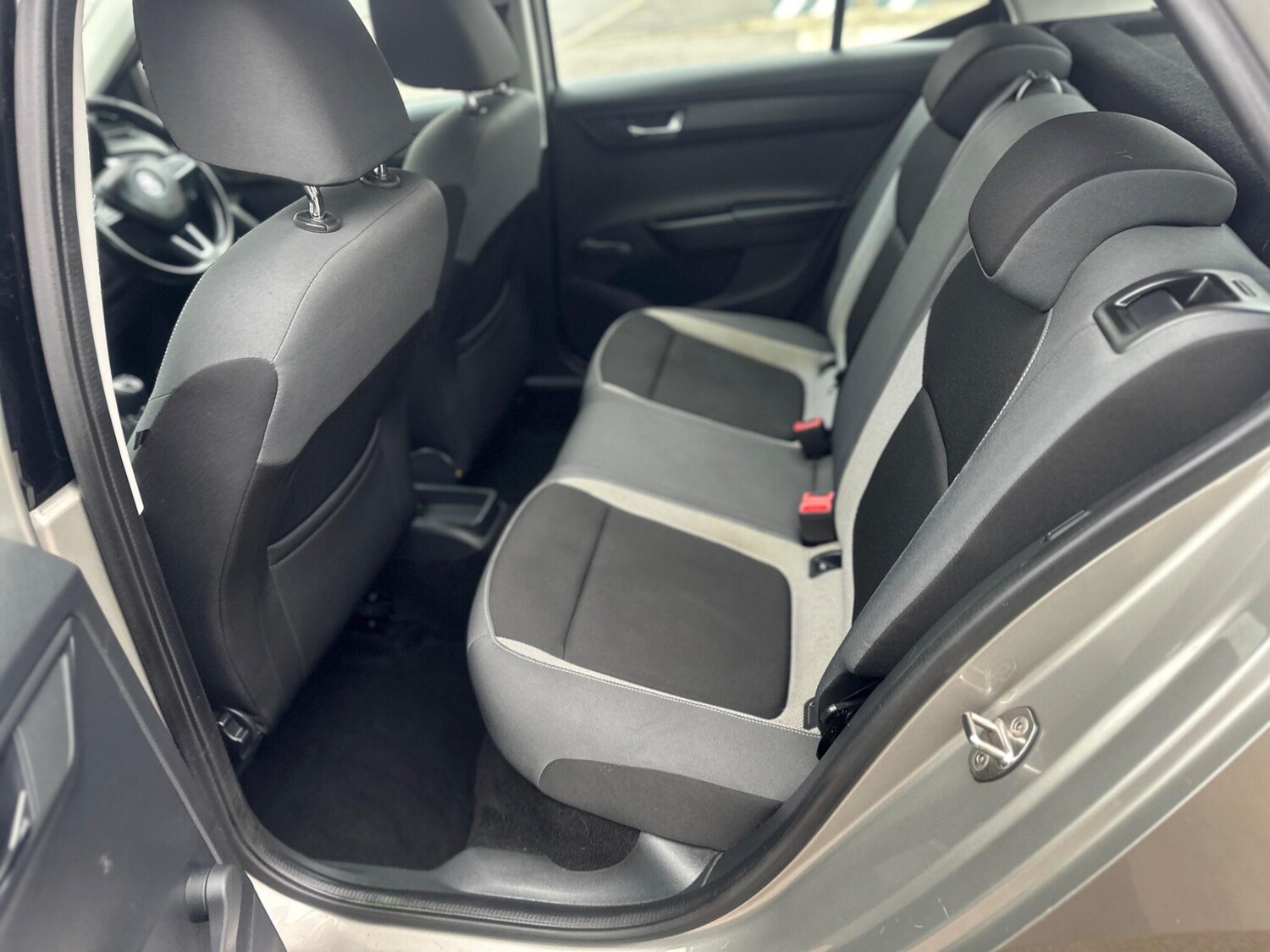 Used Skoda Fabia 2015 for sale - 77605042: Photo 37