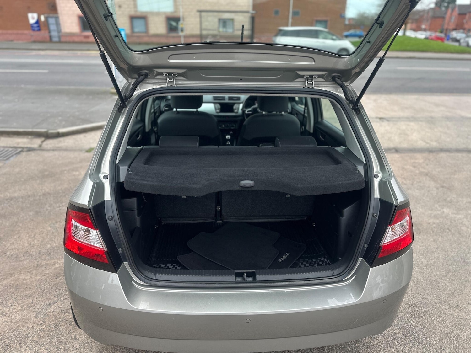 Used Skoda Fabia 2015 for sale - 77605042: Photo 42