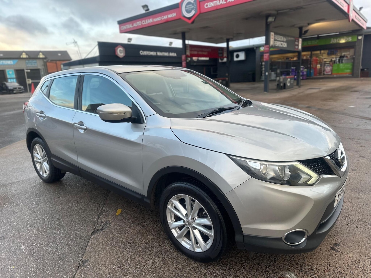 Used Nissan Qashqai 2014 for sale - 77605049: Photo 10