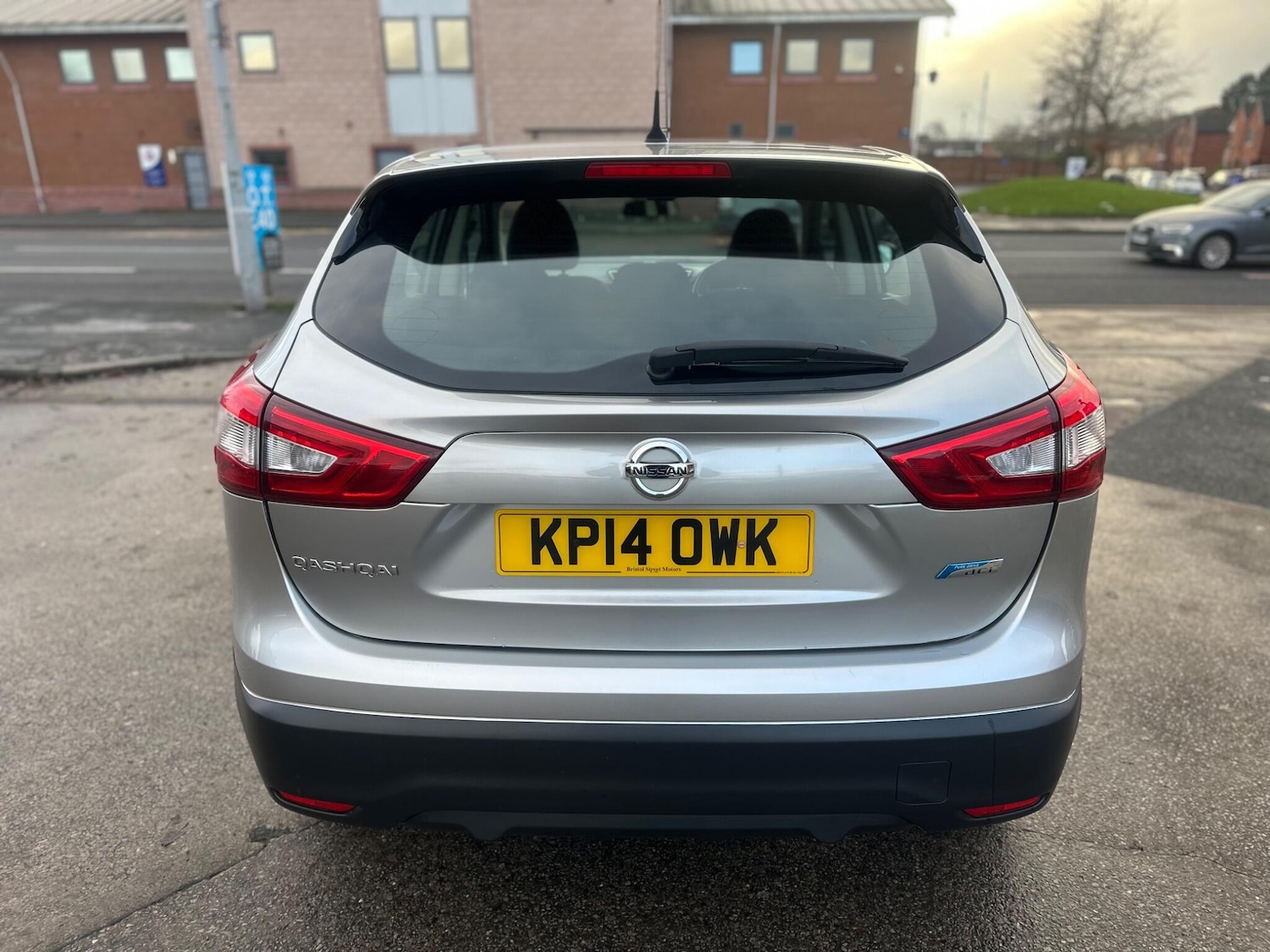 Used Nissan Qashqai 2014 for sale - 77605049: Photo 11