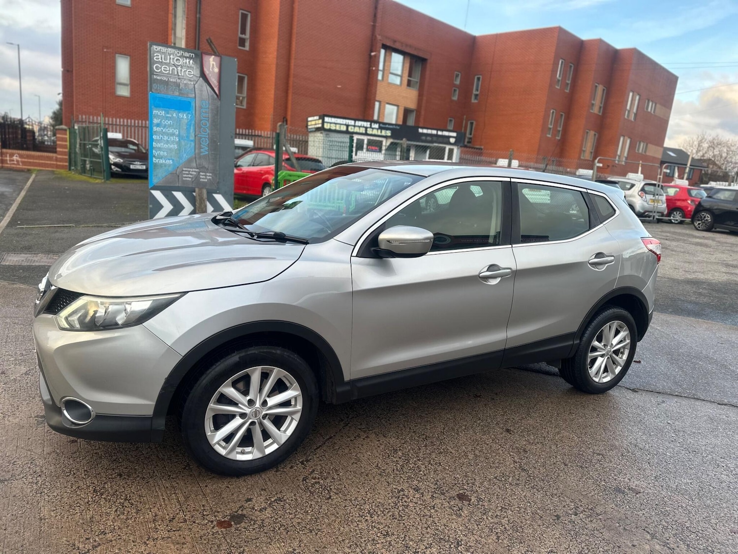 Used Nissan Qashqai 2014 for sale - 77605049: Photo 4